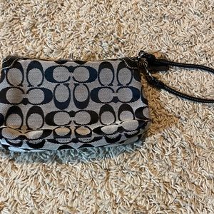 Coach logo authentic wristletblack and grey